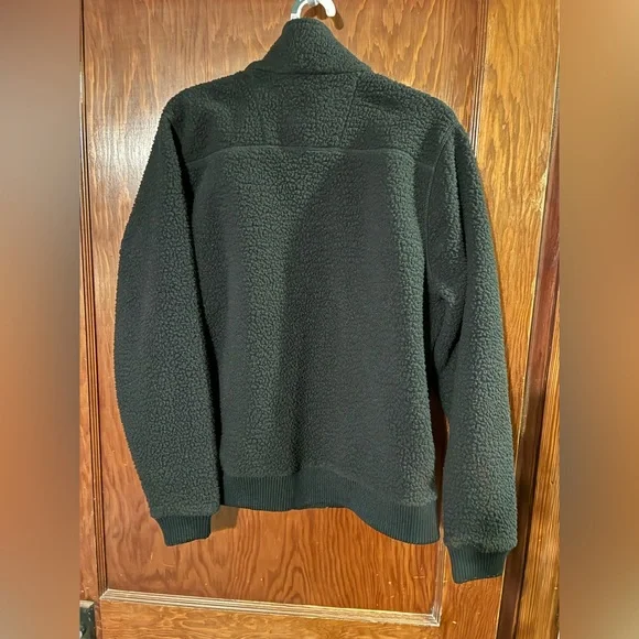 Women’s Carhartt Sherpa Black Fleece Jacket with Zip Pockets - Picture 2 of 5